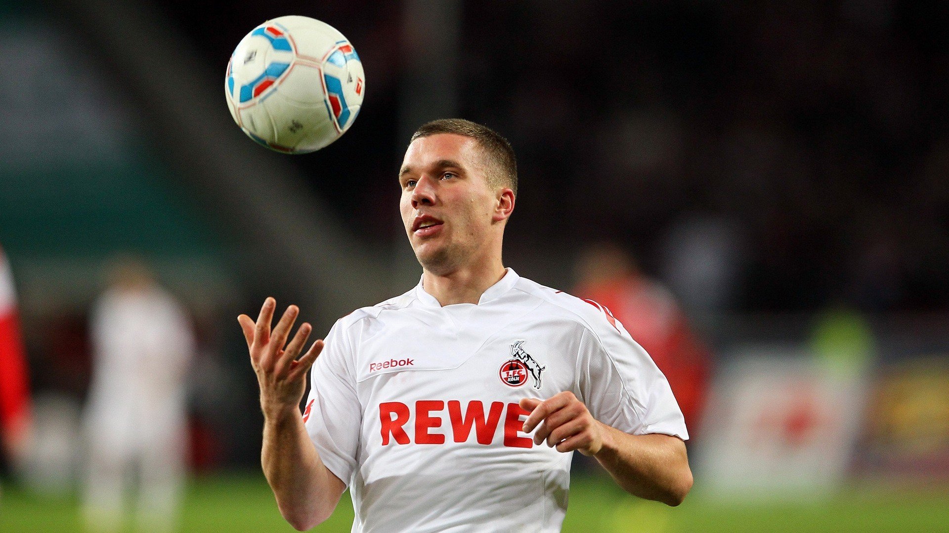 _快船迎难而上，攻防两端表现出色_，快船重磅引援